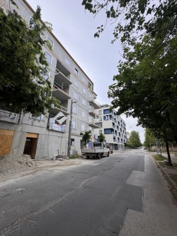 Eladó üzlethelyiség, Budapesten, VIII. kerületben, Százados úton