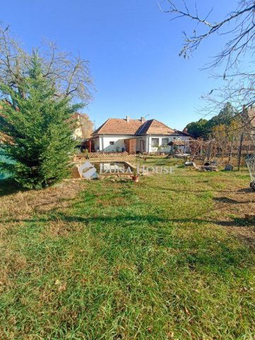 Eladó családi ház, Veresegyházon 66.9 M Ft, 2 szobás