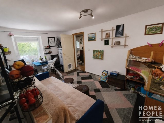Eladó családi ház, Szegeden 84.99 M Ft, 3 szobás