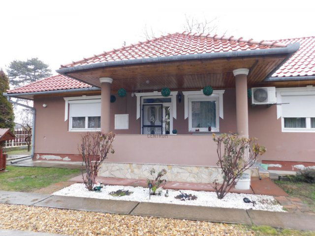 Eladó családi ház, Tápiószelén 75 M Ft, 3 szobás