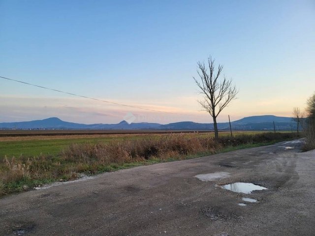 Eladó ipari ingatlan, Nyergesújfaluban 199.99 M Ft