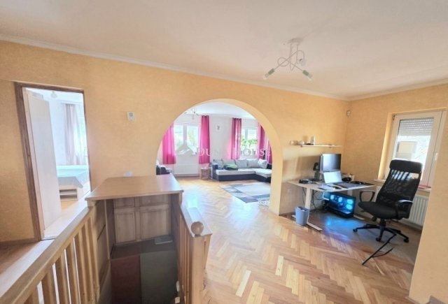 Eladó családi ház, Fóton 137 M Ft, 6 szobás