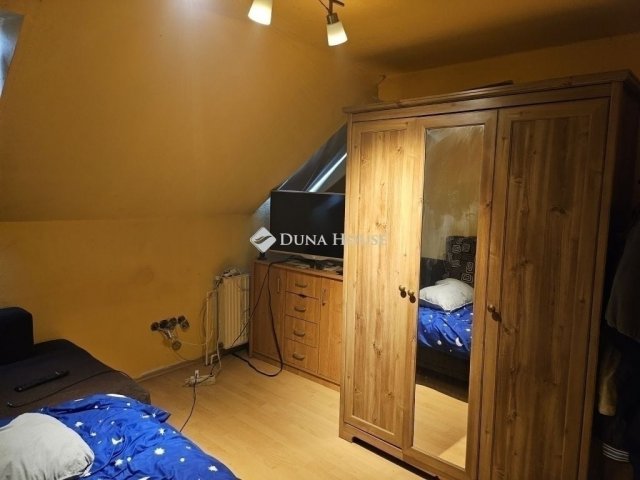 Eladó ikerház, Budapesten, XVIII. kerületben 74.5 M Ft, 4 szobás