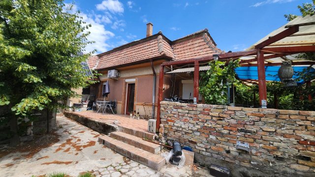 Eladó családi ház, Kiskunlacházán 71 M Ft