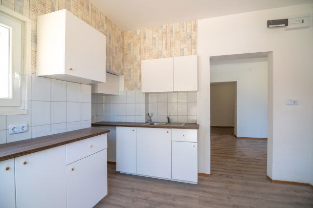 Eladó téglalakás, Budapesten, XX. kerületben 95 M Ft, 5 szobás