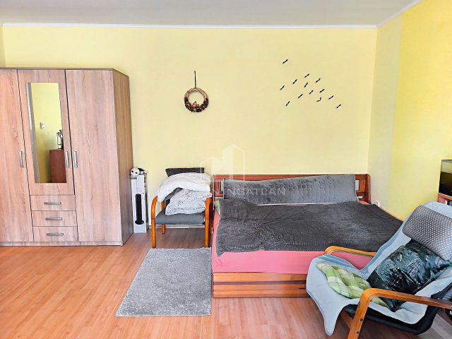 Eladó panellakás, Veszprémben, Haszkovó utcában 46.9 M Ft