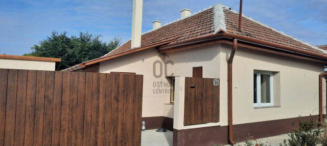 Eladó családi ház, Tiszaalpáron 39.5 M Ft, 2 szobás