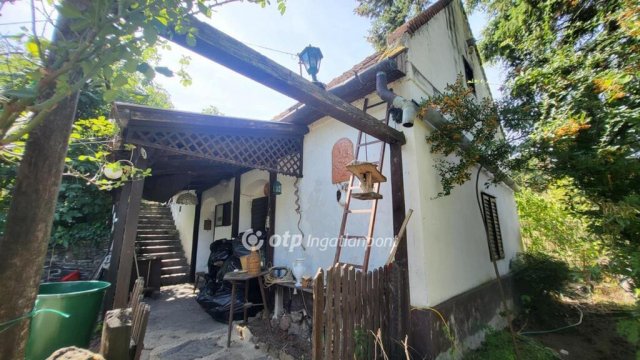 Eladó nyaraló, Kisapátiban 29 M Ft, 2+1 szobás