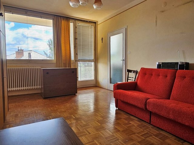 Eladó panellakás, Egerben 43.5 M Ft, 2 szobás