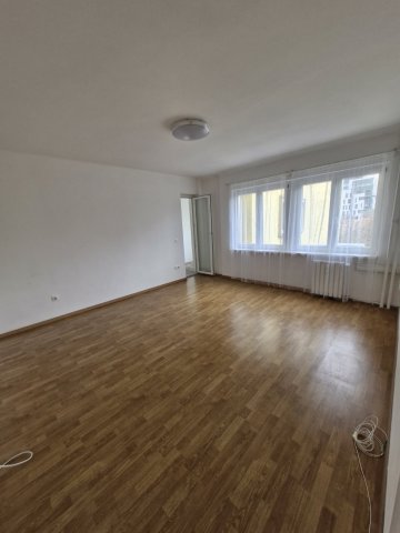 Eladó téglalakás, Budapesten, XIII. kerületben 81 M Ft, 1 szobás