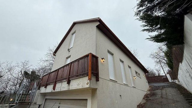 Eladó téglalakás, Budapesten, XI. kerületben 115 M Ft, 4 szobás