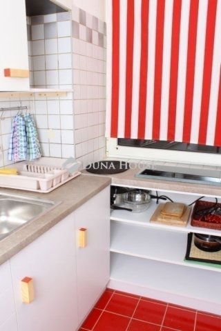 Eladó téglalakás, Budapesten, VI. kerületben 66 M Ft, 2 szobás