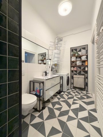 Kiadó téglalakás, albérlet, VI. kerületben, Rózsa utcában