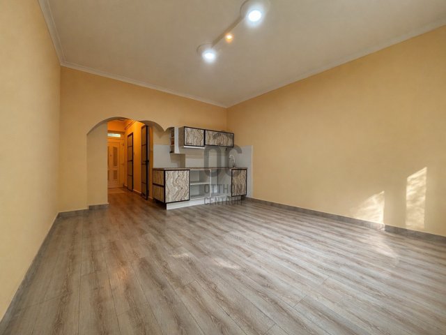 Eladó téglalakás, Budapesten, XXI. kerületben 44.2 M Ft