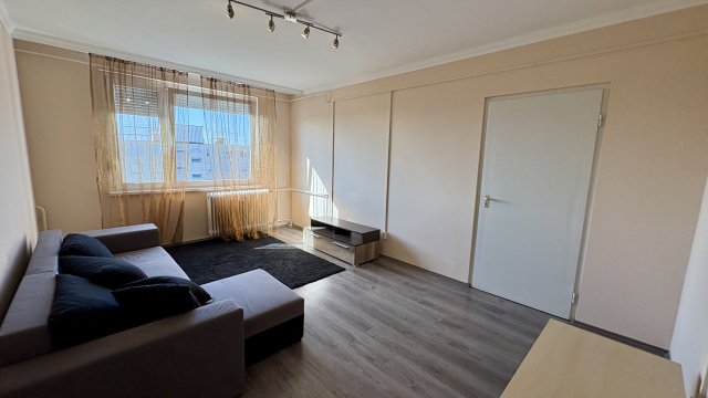 Kiadó panellakás, albérlet, Debrecenben 260 E Ft / hó, 4 szobás
