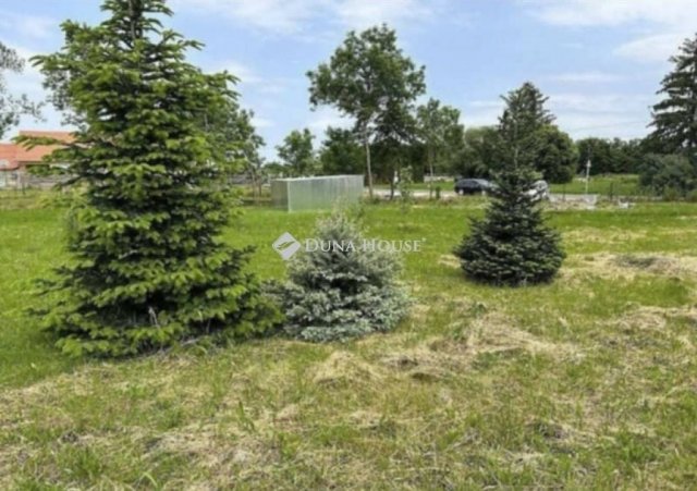 Eladó telek, Harasztifaluban 6.95 M Ft / költözzbe.hu