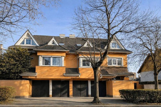 Eladó ikerház, Budapesten, XIX. kerületben 289 M Ft, 7 szobás