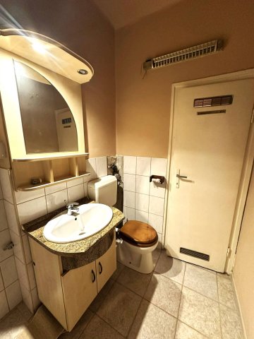 Eladó téglalakás, Pécsett 32.5 M Ft, 2 szobás