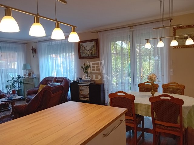 Eladó sorház, Telkin 169 M Ft, 5 szobás / költözzbe.hu