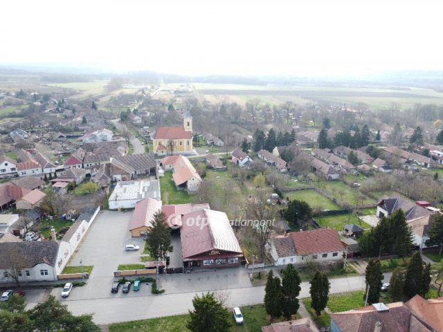 Eladó családi ház, Vámosmikolán 36 M Ft, 4+1 szobás