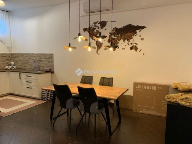 Eladó téglalakás, Érden 70 M Ft, 2 szobás