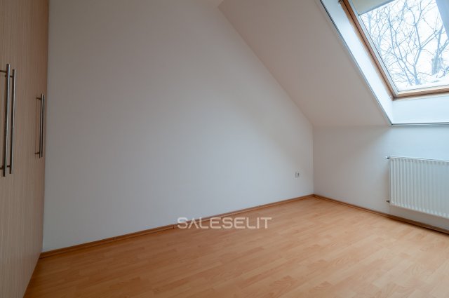 Eladó téglalakás, Debrecenben 65 M Ft, 1+1 szobás