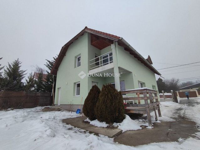 Eladó családi ház, Érden 134.4 M Ft, 7 szobás