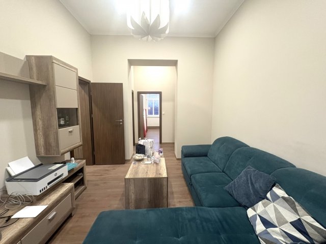 Kiadó téglalakás, albérlet, Szegeden 280 E Ft / hó, 3 szobás