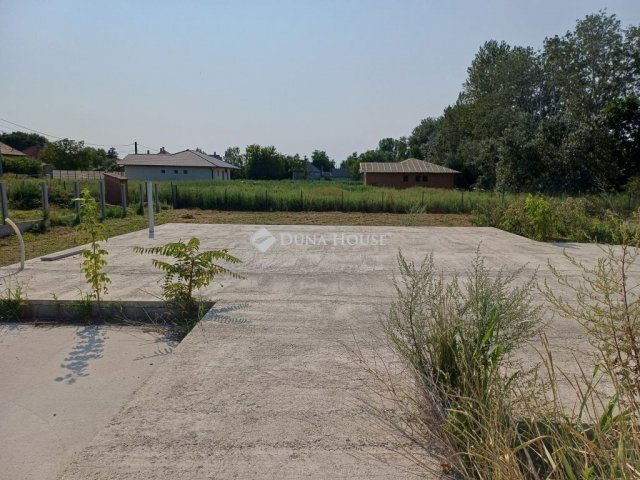 Eladó családi ház, Ráckevén 89 M Ft, 5 szobás