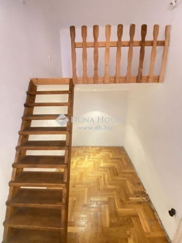 Eladó téglalakás, Budapesten, VI. kerületben 79.9 M Ft