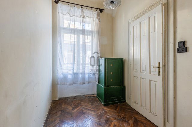 Eladó téglalakás, Budapesten, V. kerületben 149.9 M Ft, 4 szobás