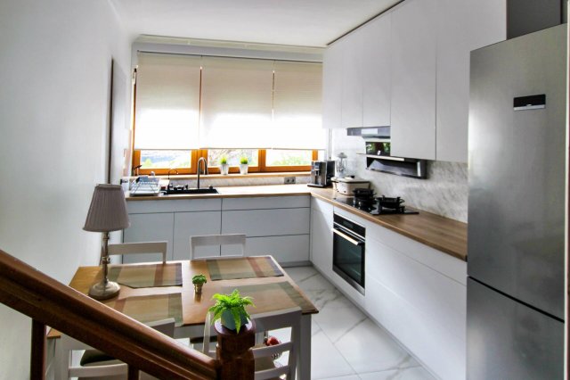 Eladó ikerház, Székesfehérvárott 150 M Ft, 4 szobás