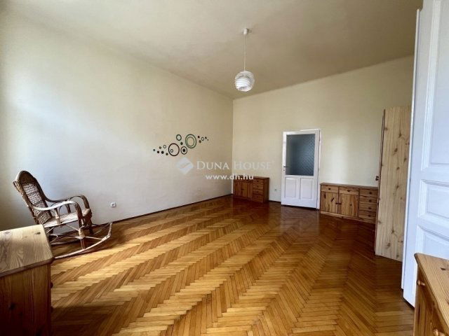 Eladó téglalakás, Budapesten, XIV. kerületben 75.9 M Ft