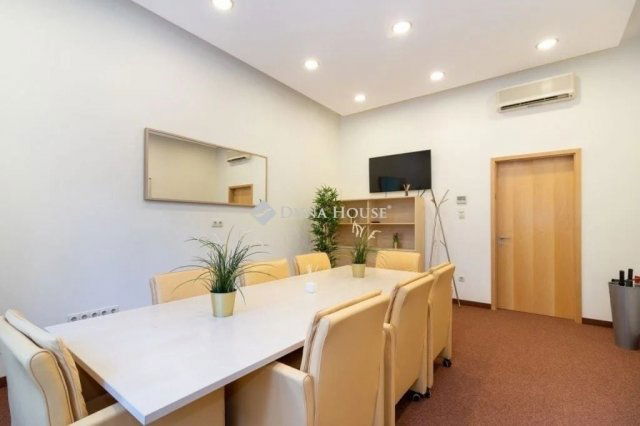 Eladó téglalakás, Budapesten, XIII. kerületben 876.8 M Ft