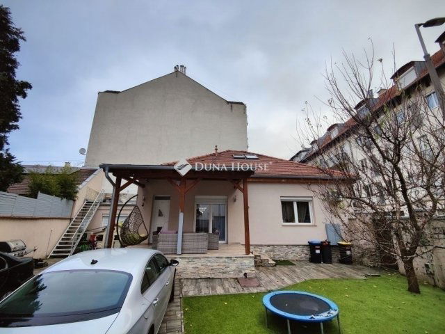 Eladó családi ház, Budapesten, IV. kerületben 165 M Ft, 6 szobás