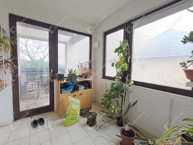 Eladó családi ház, Harkán 97 M Ft, 5 szobás