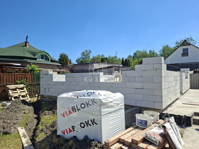 Eladó családi ház, Tasson 36 M Ft, 3 szobás