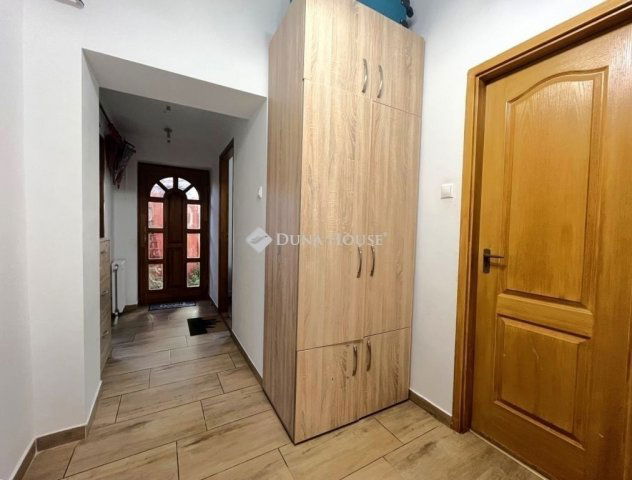 Eladó családi ház, Kecskeméten 65.99 M Ft, 4 szobás