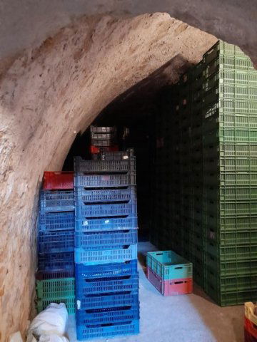 Eladó ipari ingatlan, Solymáron 330 M Ft / költözzbe.hu