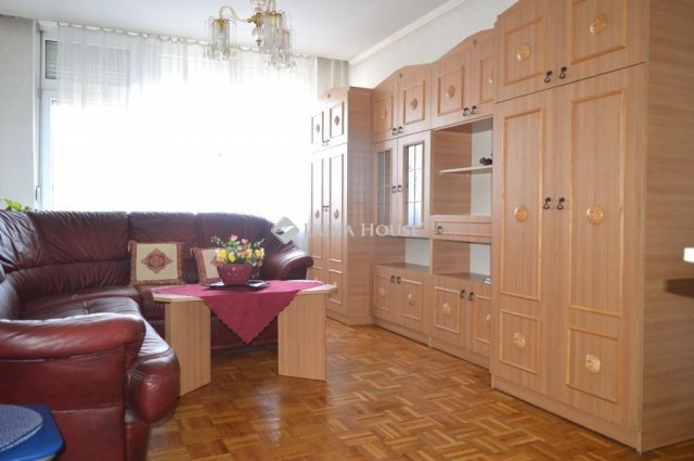 Eladó panellakás, Debrecenben 49.8 M Ft, 2 szobás