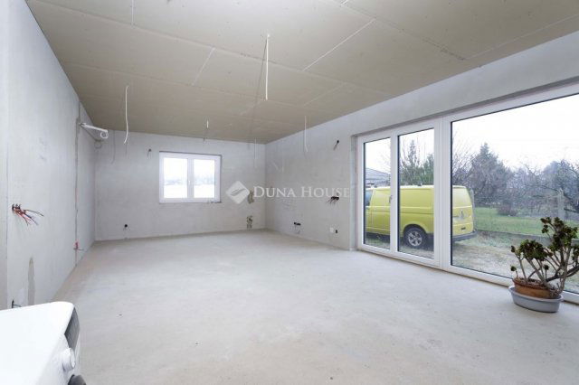 Eladó családi ház, Mosonmagyaróváron 82.99 M Ft, 3 szobás