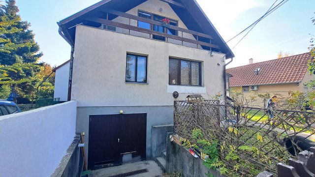 Eladó ikerház, Gárdonyban 59.9 M Ft, 3+1 szobás