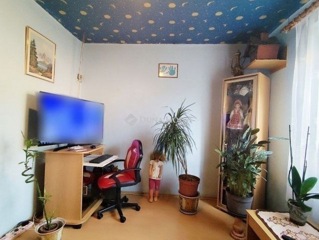 Eladó családi ház, Vecsésen 73 M Ft, 5 szobás