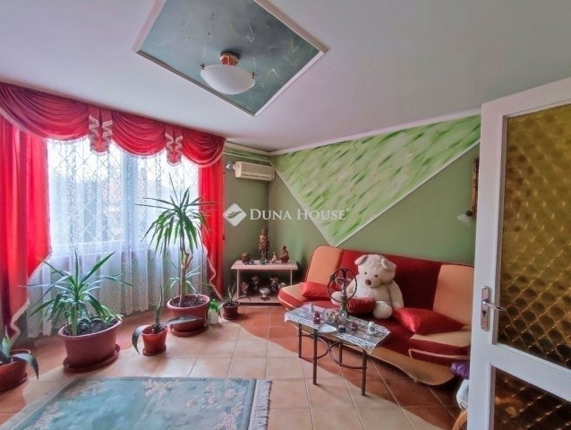 Eladó családi ház, Budapesten, XVIII. kerületben 134.99 M Ft