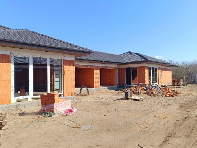 Eladó családi ház, Nyíregyházán 102.9 M Ft, 3 szobás