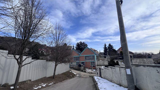 Eladó családi ház, Budaörsön 346 M Ft, 4 szobás