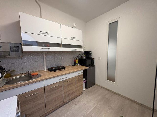 Eladó téglalakás, Budapesten, VI. kerületben, Podmaniczky utcában