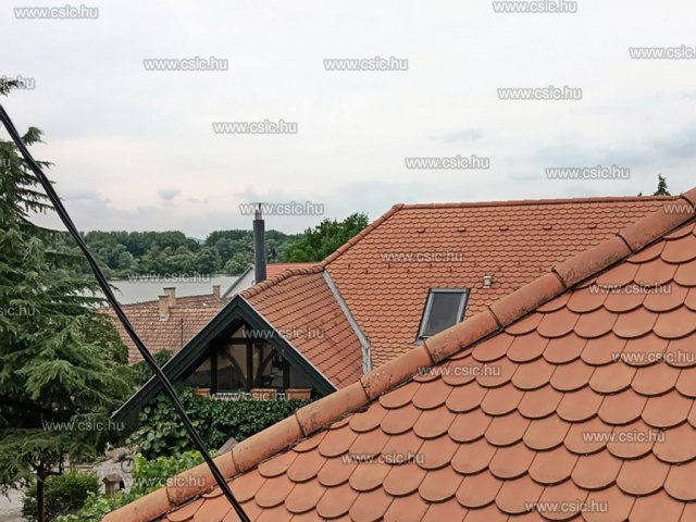 Eladó téglalakás, Vácon 62.5 M Ft, 2 szobás