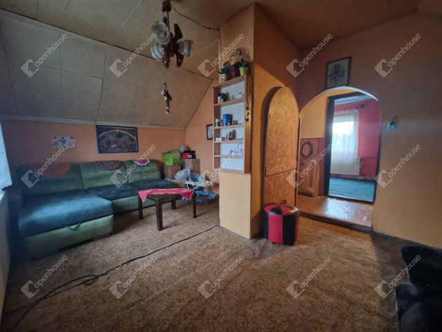 Eladó családi ház, Bábolnán 42 M Ft, 4 szobás