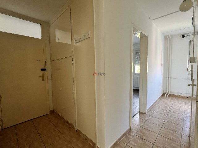 Kiadó panellakás, albérlet, Székesfehérvárott 160 E Ft / hó